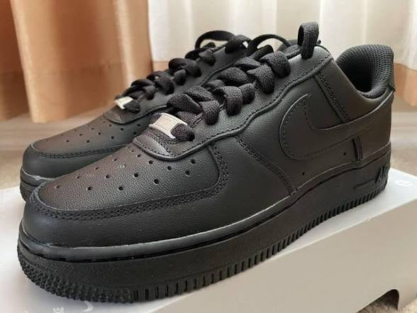 AIR FORCE 1s